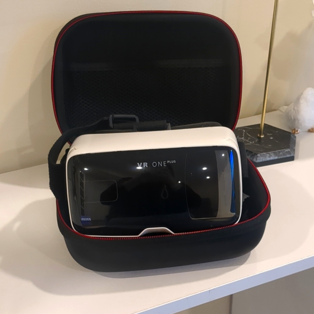 VR One Plus Virtual Reality Glasses.